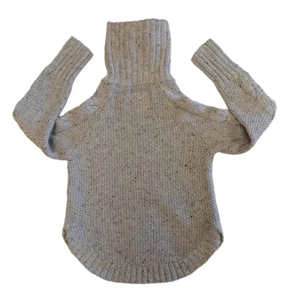 Canadiana Grey Wool Turtleneck Sweater Size Small